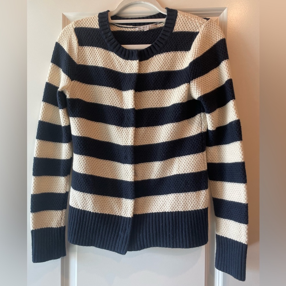 GAP button sweater, size M